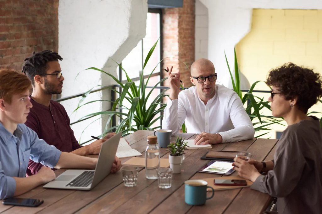 Identifying Key Decision Makers in Companies | Scott's Info